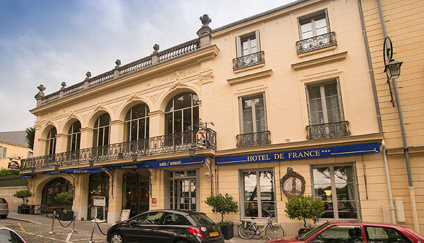 Hotel Les Lumieres Версаль Экстерьер фото